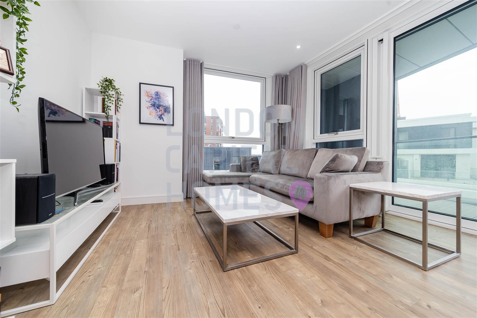 2 bed property in Gladwin Tower, 50 Wandsworth Road, London